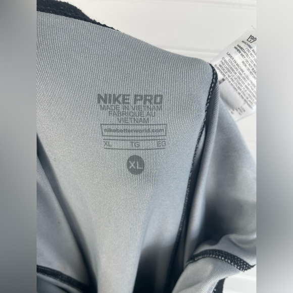 Nike Pro Black Patterned Stretchy Waistband Dri-Fit Leggings Size XL Kids GUC - Picture 13 of 13